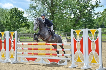 Amber Owen clinches the win in the Nupafeed Supplements Senior Discovery Second Round at Parwood Equestrian Centre